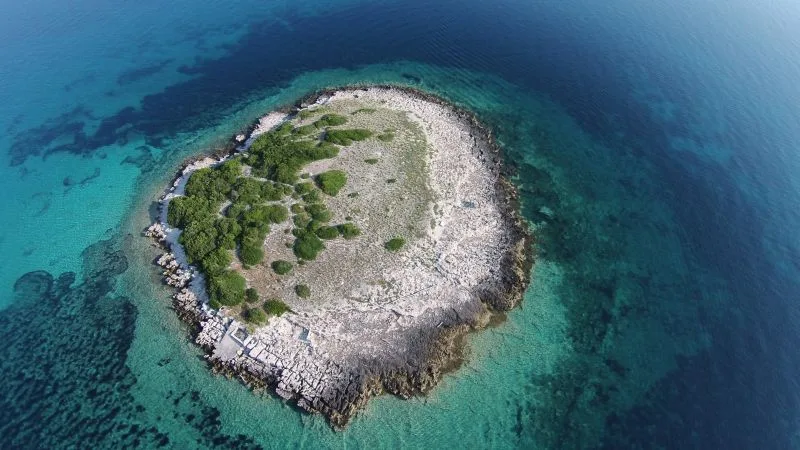 Otok iz zraka